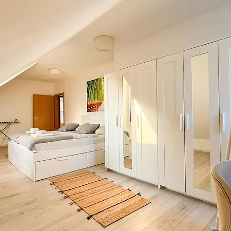 Vienna's Nature Corner - Charming Rooftop Family Διαμέρισμα