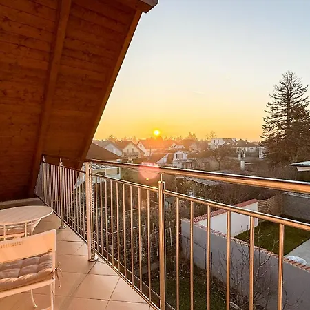 Lejlighed Vienna's Nature Corner - Charming Rooftop Family Gerasdorf bei Wien