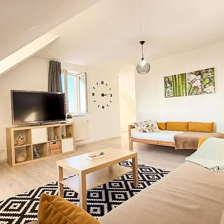 Vienna's Nature Corner - Charming Rooftop Family * Gerasdorf bei Wien