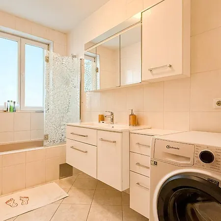 Διαμέρισμα Vienna's Nature Corner - Charming Rooftop Family