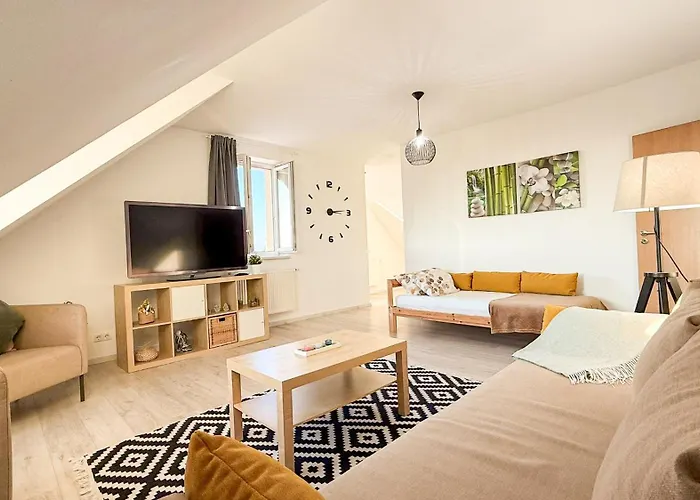 Vienna's Nature Corner - Charming Rooftop Family * Gerasdorf bei Wien